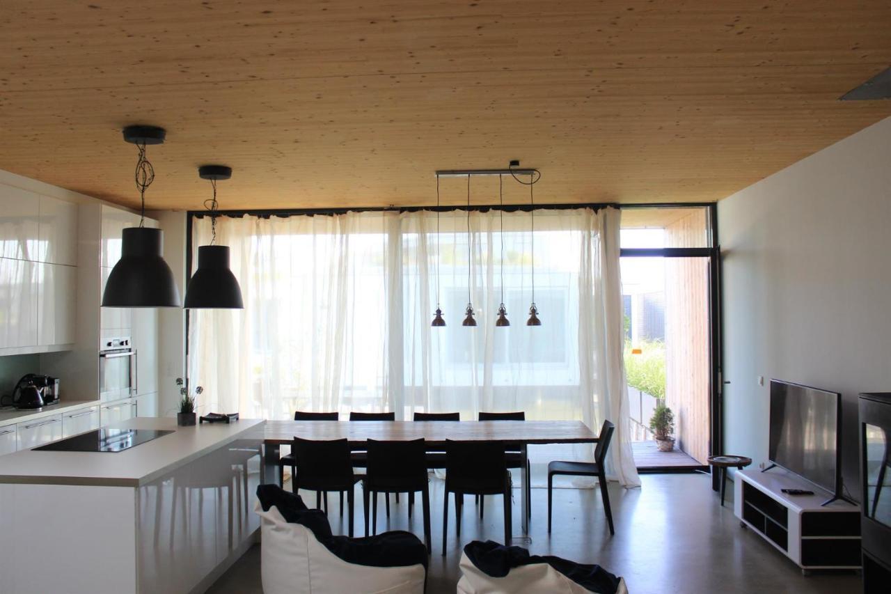 Ferienhaus Am See Neusiedl Нойзидл ам Зее Екстериор снимка